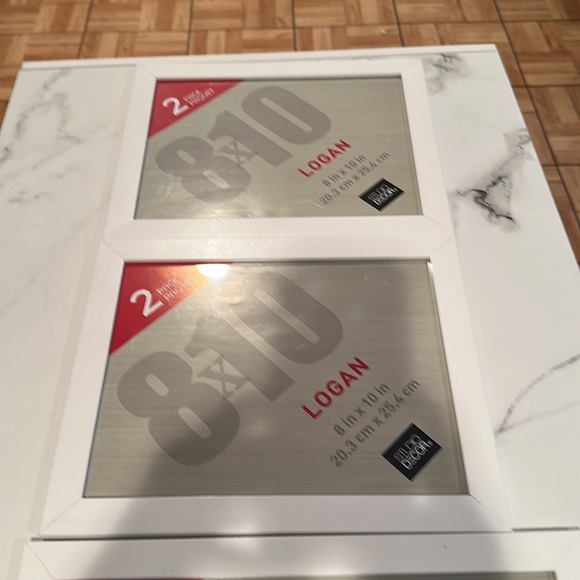 Set of four Logan frames. - Picture 2 of 4